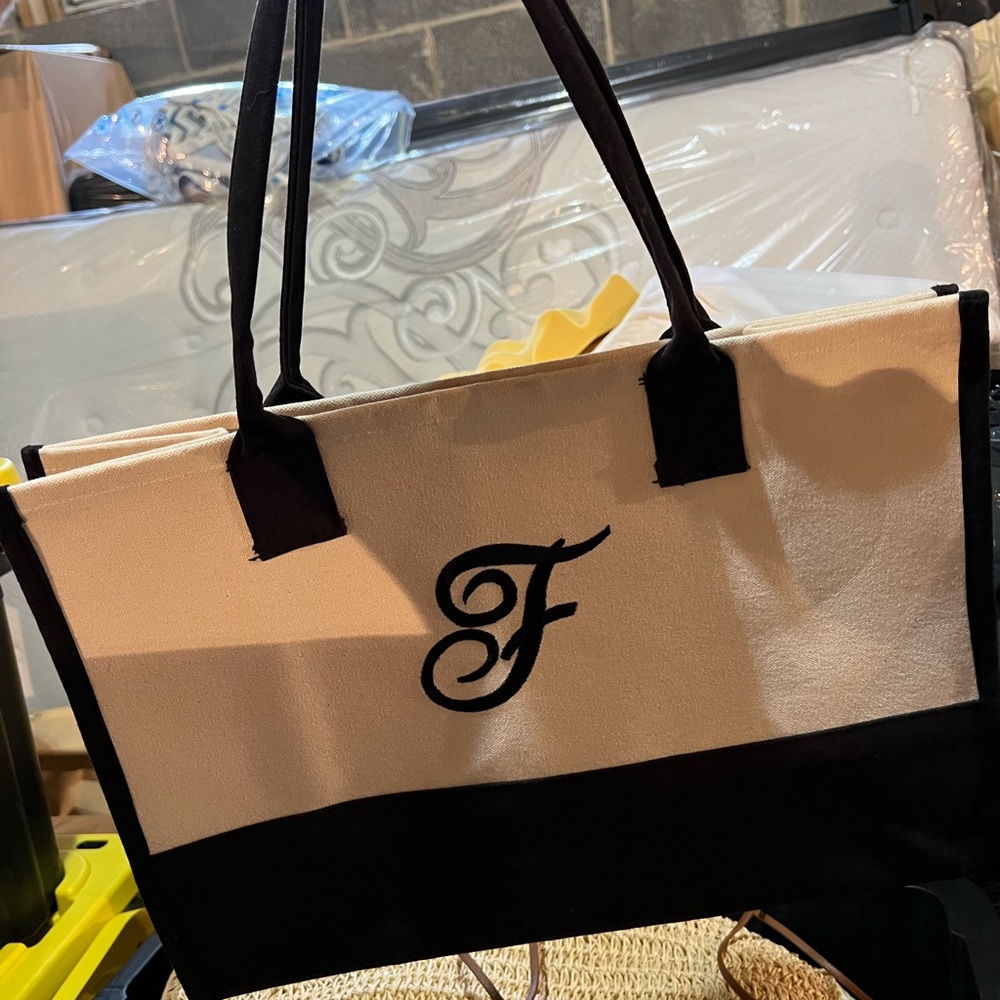 Black and White Tote/beach Bag